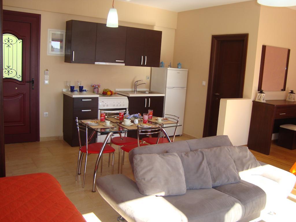 Mikros Gialos Apartments Zimmer foto