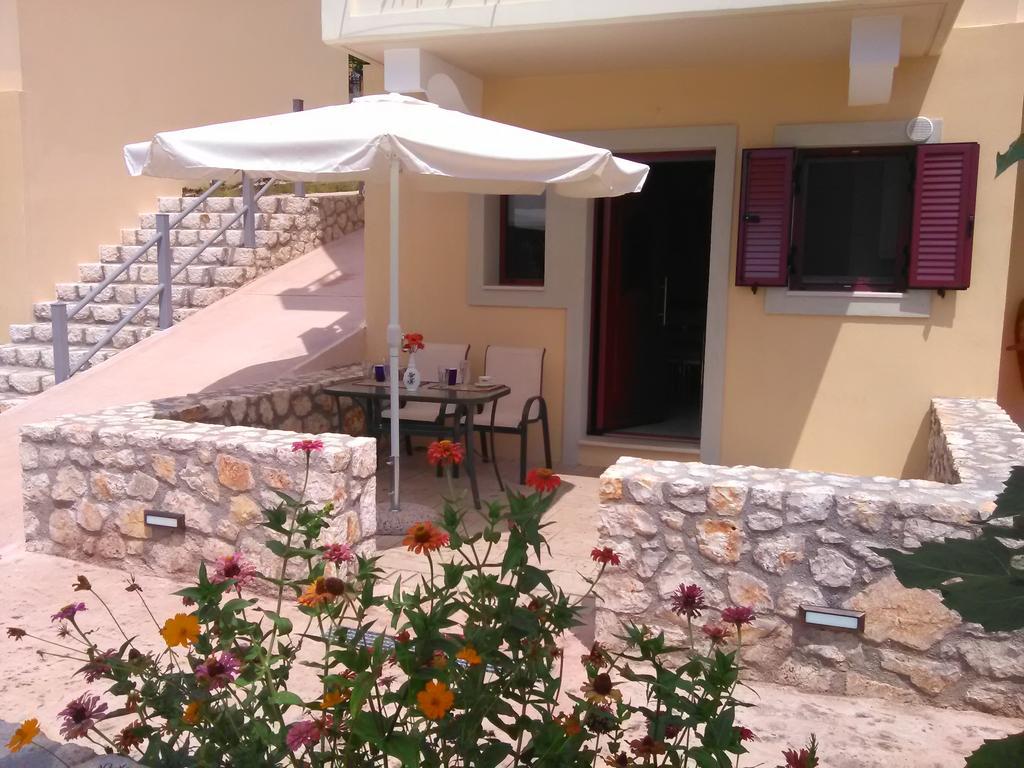 Mikros Gialos Apartments Exterior foto