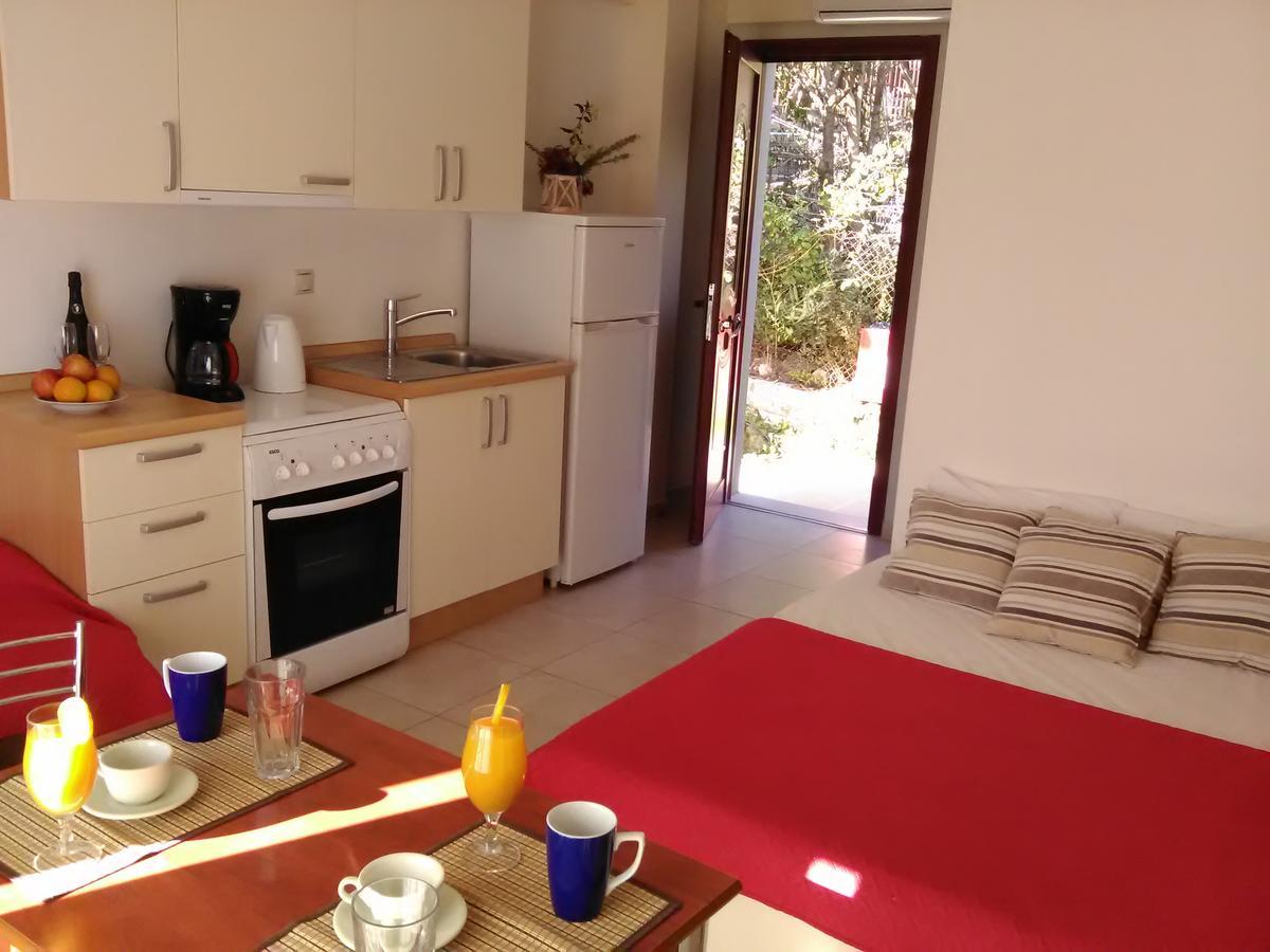 Mikros Gialos Apartments Exterior foto